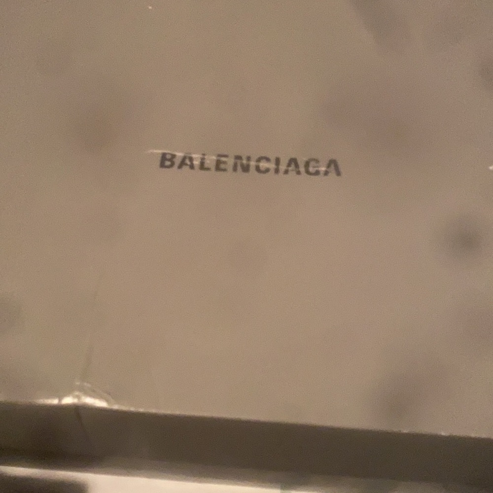 A size 8 pink triple s Balenciaga